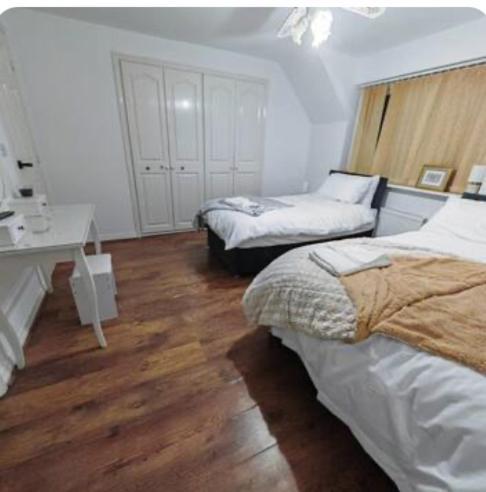 Kingdom Residence Manchester Bagian luar foto
