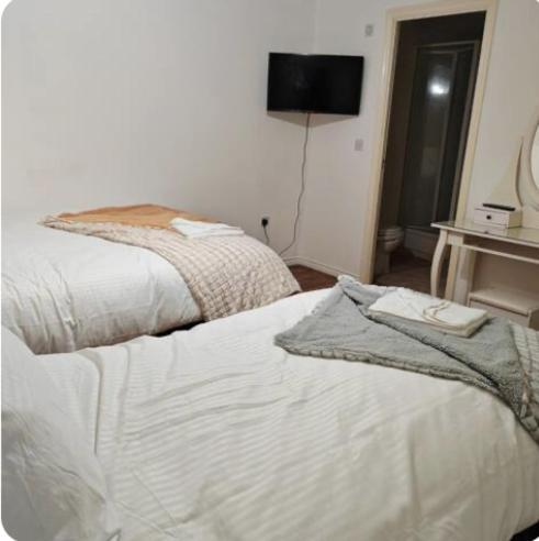 Kingdom Residence Manchester Bagian luar foto